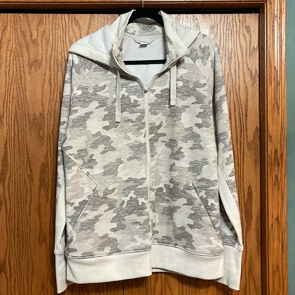 NWOT Athleta Triumph Full-Zip Hoodie